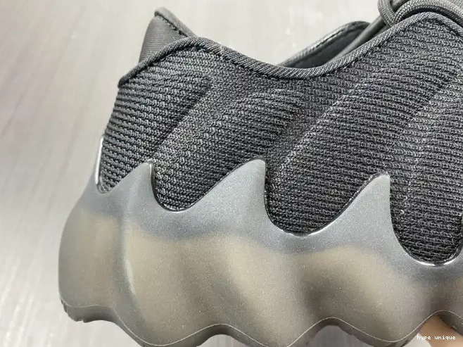 hype 400 YEEZY ADIDAS H68032 0525